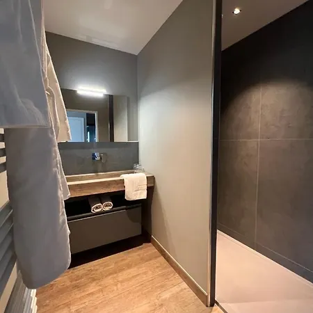 Le Clos Des Huy Pres Bed & Breakfast