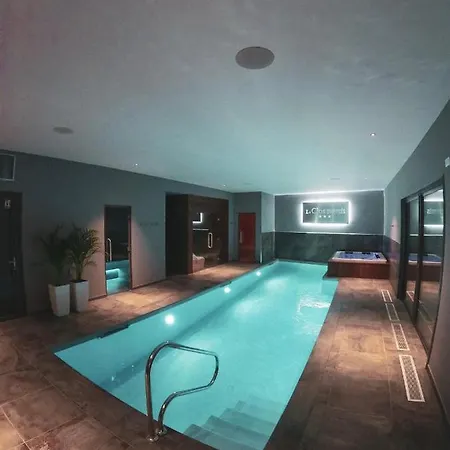 Le Clos Des Huy Pres Bed & Breakfast