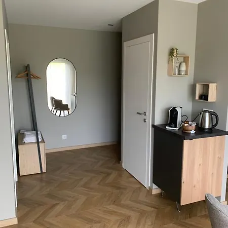 Le Clos Des Huy Pres Bed & Breakfast Trigny