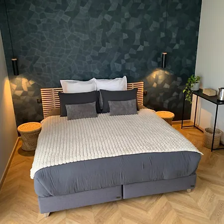 Le Clos Des Huy Pres 4* Trigny